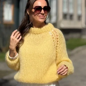CHAMPAGNE sweater